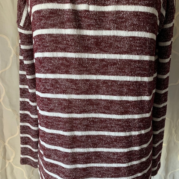 FINAL $ NEW GB BURGUNDY STRETCHY V NECK SHEER TOP - Picture 3 of 7